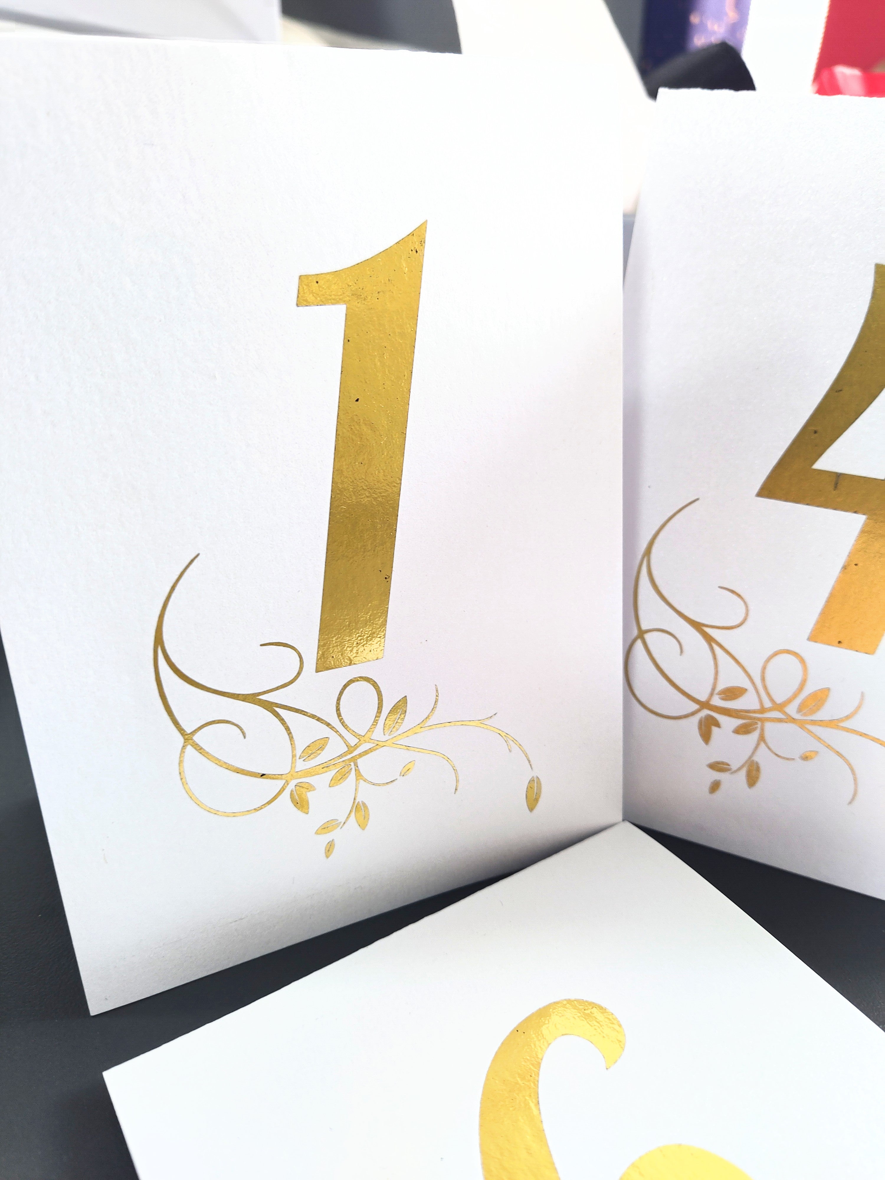 Табелки за маси и гости "Злато"